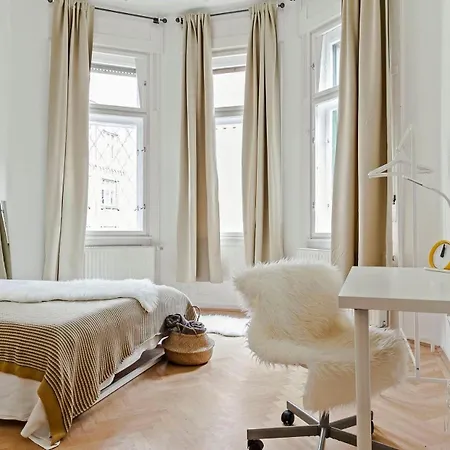Kiraly Stret Rumbach Sebestyen Appartement Budapest